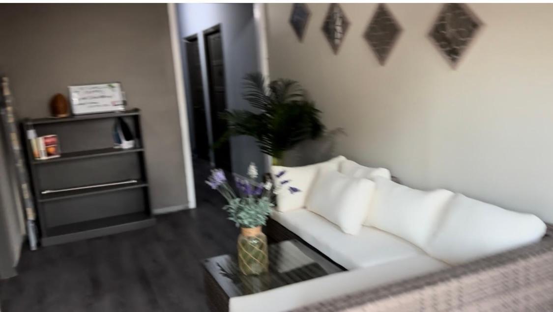 Jj Guest House Branns Hamlet Екстериор снимка